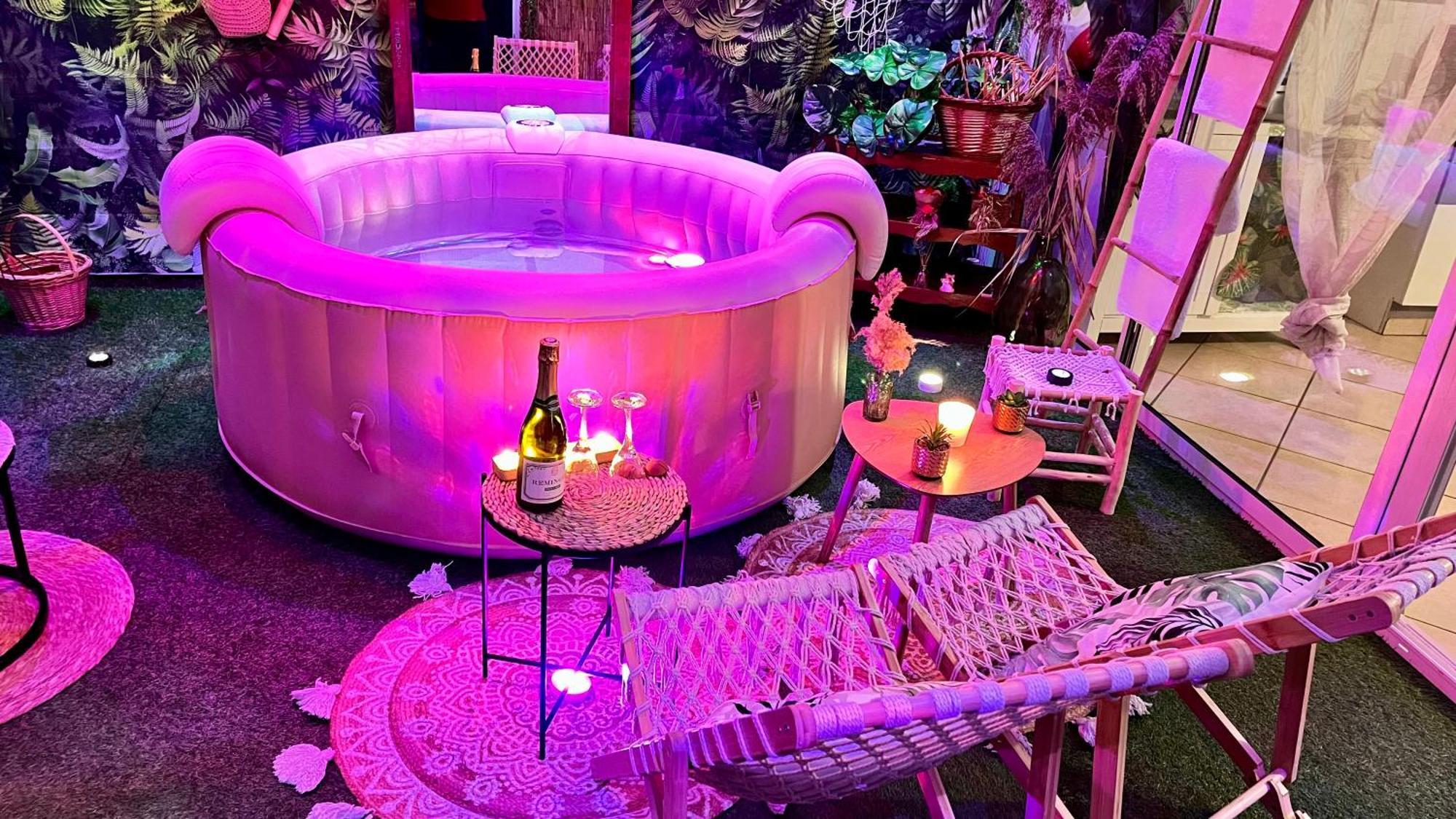 Un Mirage Tropical En Bord De Loire, Love Et Detente Saint-Clément-des-Levées Εξωτερικό φωτογραφία